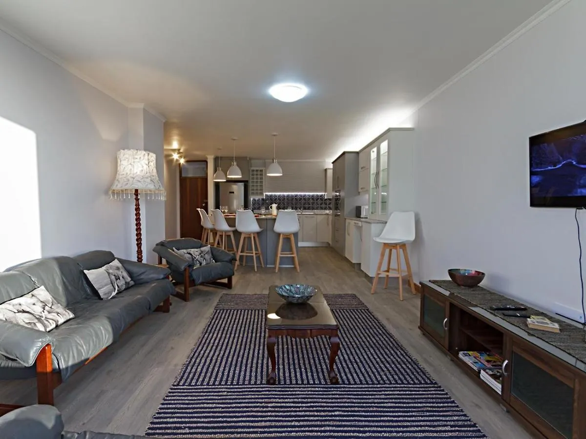 Ocean-Song Apartment Strand South Africa